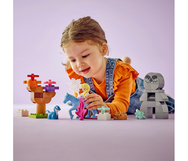 LEGO Disney 10418 Elza i Bruni w Zaczarowanym Lesie - 1220578 - zdjęcie 9